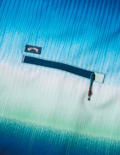 BILLABONG BOARDSHORTS FLUID AIRLITE PERFORMANCE NEO GREEN 20" -Vans || Salty Crew || Vissla Sales billabong boardshorts fluid airlite performance 2