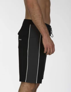 HURLEY PHANTOM FASTLANE BOARDSHORT 18" BLACK -Vans || Salty Crew || Vissla Sales hurley phantom fastlane boardshort 18 black