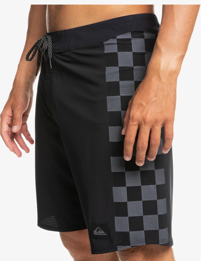 QUIKSILVER BOARDSHORT HIGHLITE ARCH 19" 1 QUIKSILVER BOARDSHORT HIGHLITE ARCH 19"