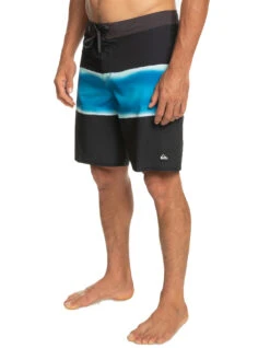 QUIKSILVER BOARDSHORTS SURFSILK NEW WAVE 19" BLACK -Vans || Salty Crew || Vissla Sales quiksilver boardshorts surfsilk new wave 19 black 4