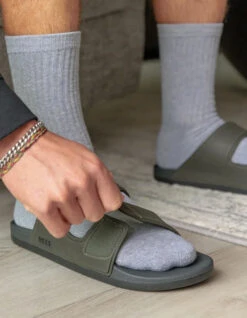 REEF SANDALS CUSHION TRADEWIND GREY OLIVE -Vans || Salty Crew || Vissla Sales reef infradito cushion tradewind black 6 1